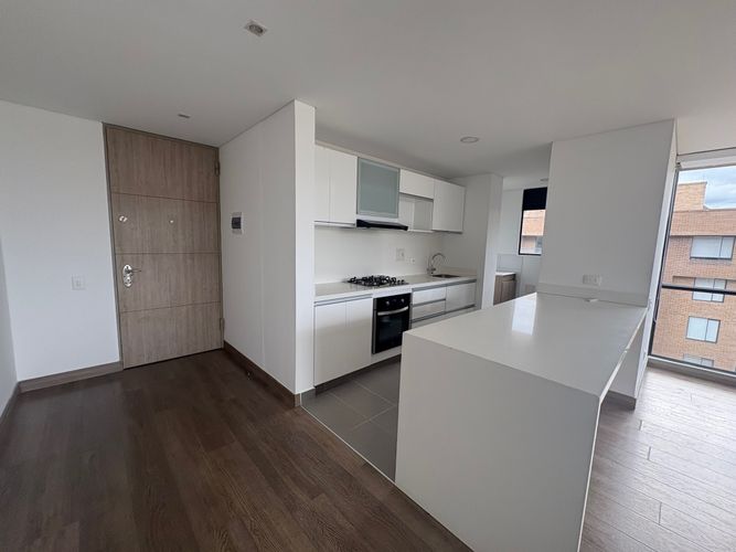 Apartamento de 3 alcobas en venta en Mazuren, Bogotá, 93 m² · foto 4 de 22