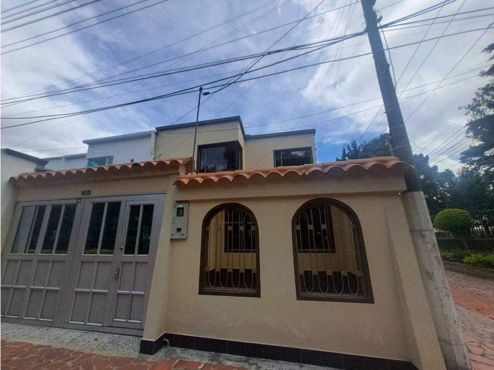 Casa en venta en Castilla, Bogotá · foto 2 de 24
