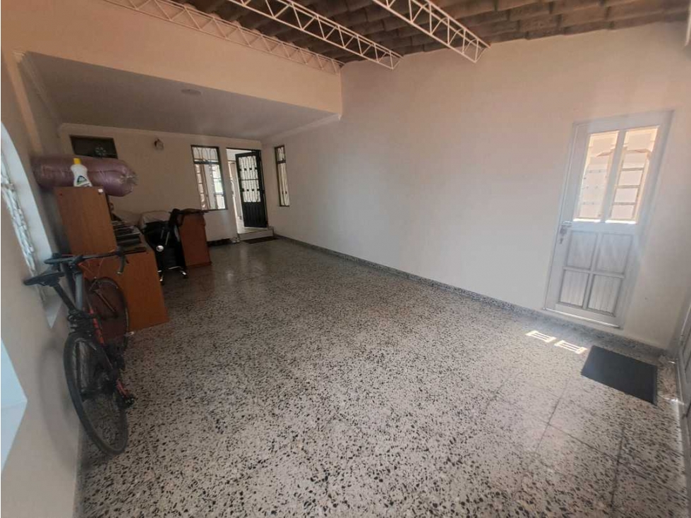 Casa en venta en Castilla, Bogotá · foto 8 de 24