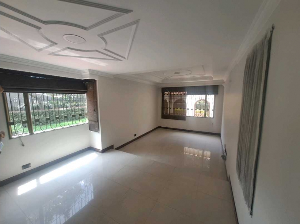 Casa en venta en Castilla, Bogotá · foto 12 de 24