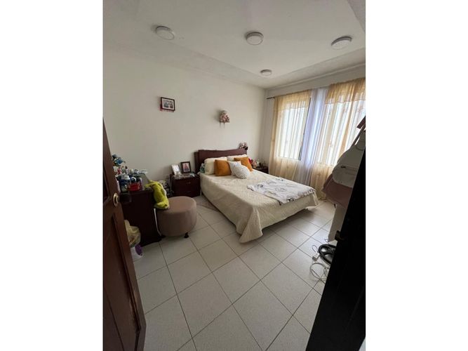 Casa de 6 alcobas en venta en El Jardin, Cali, 270 m² · foto 6 de 19