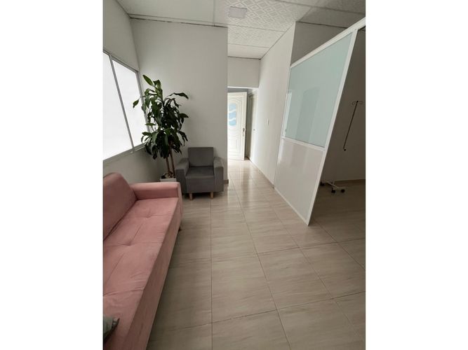 Casa de 6 alcobas en venta en El Jardin, Cali, 270 m² · foto 10 de 19