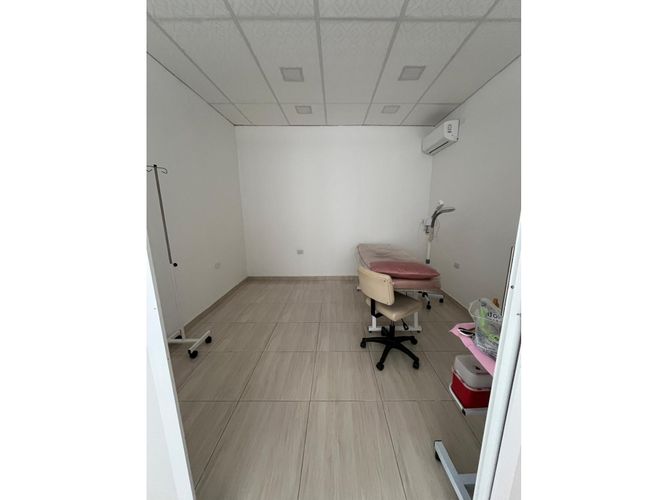 Casa de 6 alcobas en venta en El Jardin, Cali, 270 m² · foto 11 de 19