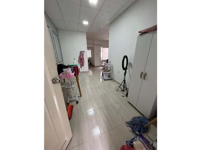 Casa de 6 alcobas en venta en El Jardin, Cali, 270 m² · foto 15 de 19