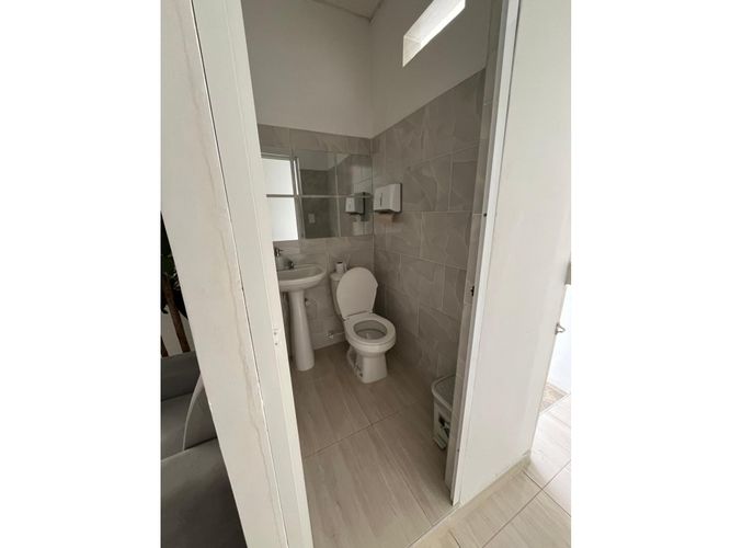 Casa de 6 alcobas en venta en El Jardin, Cali, 270 m² · foto 17 de 19