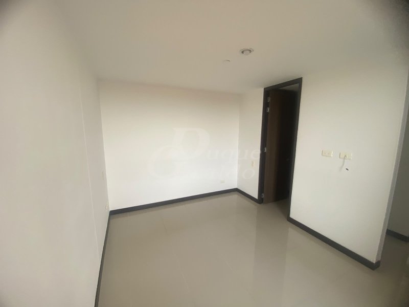 Apartamento en arriendo en San Antonio De Pereira, Rionegro · foto 3 de 20