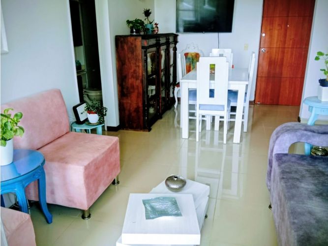 Apartamento en venta en Loma De Los Bernal, Medellín · foto 13 de 18