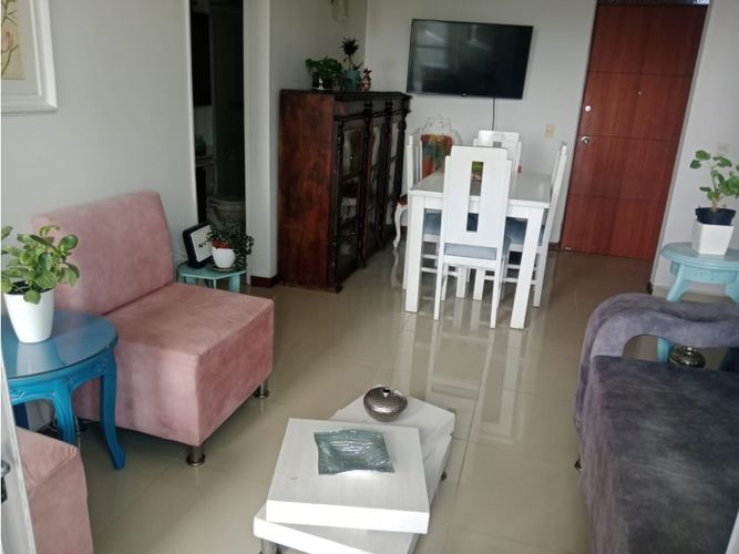 Apartamento en venta en Loma De Los Bernal, Medellín · foto 15 de 18