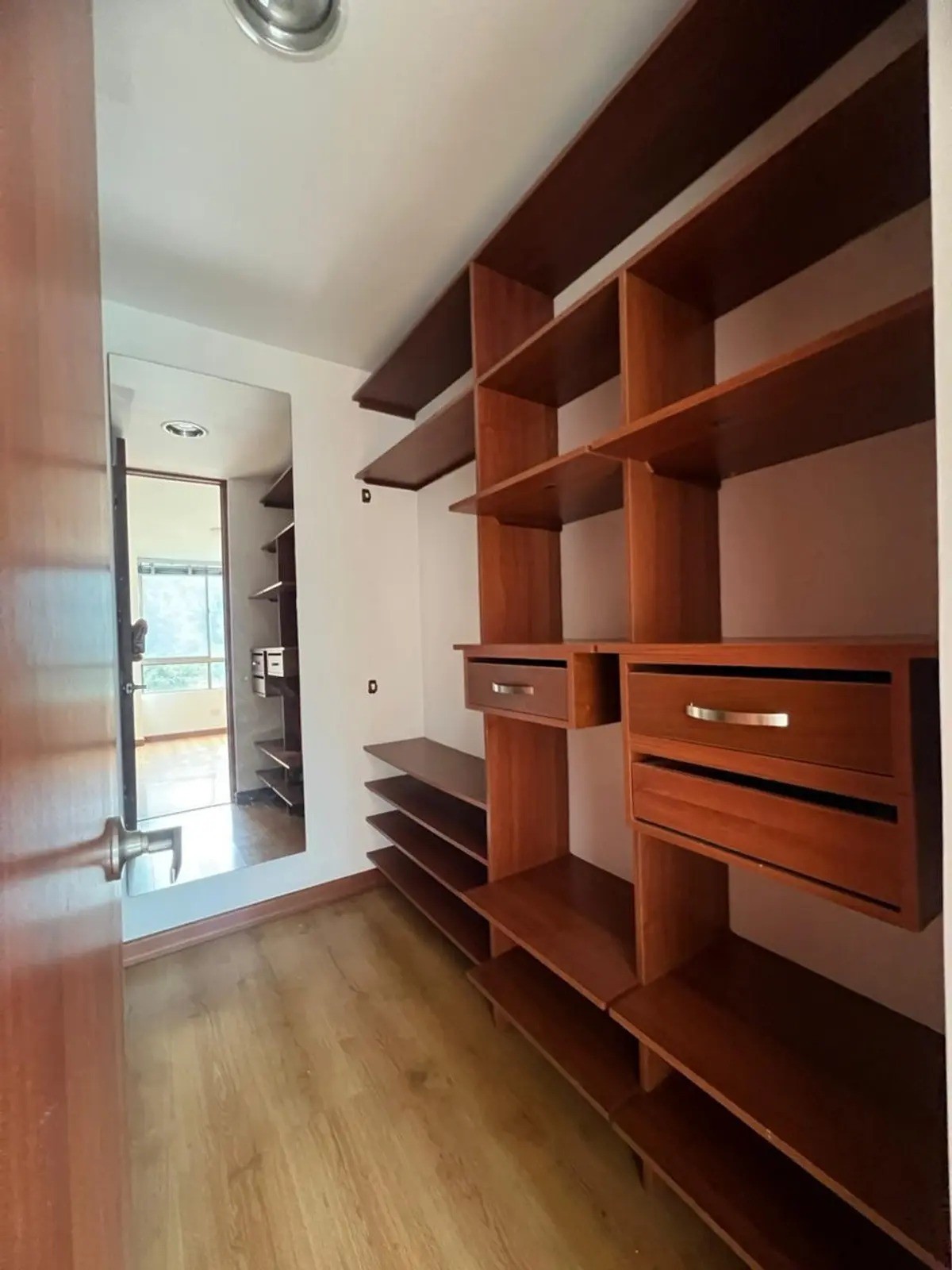 Apartamento en arriendo en San Lucas, Medellín · foto 9 de 11