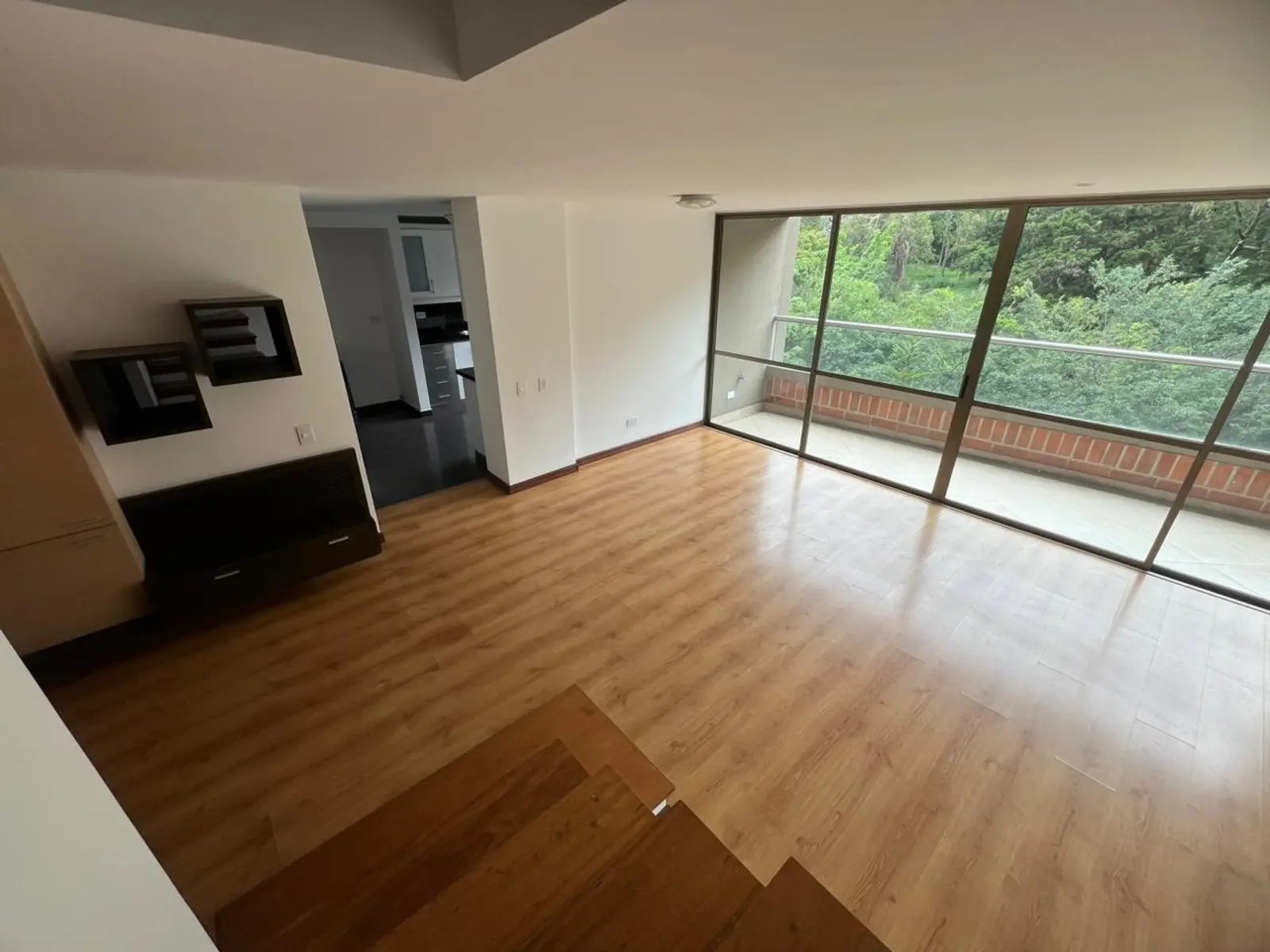 Apartamento en arriendo en San Lucas, Medellín · foto 4 de 11