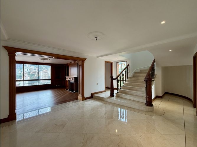 Apartamento de 4 alcobas en venta en La Tomatera, Medellín, 655 m² · foto 13 de 24