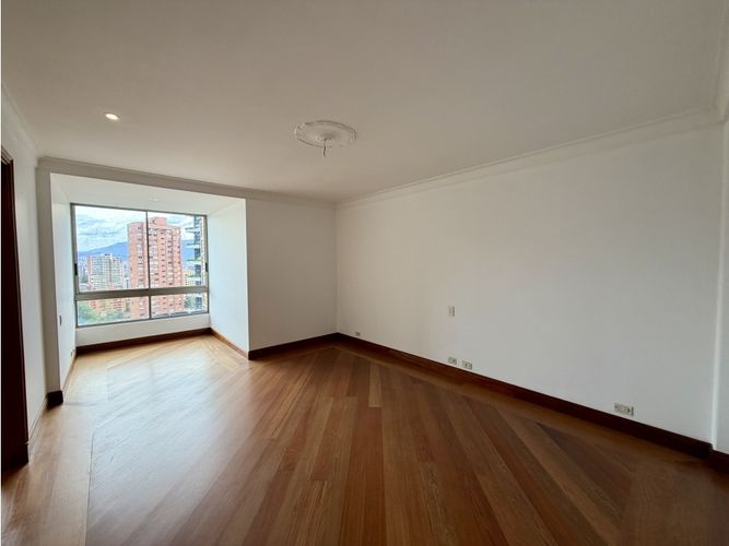 Apartamento de 4 alcobas en venta en La Tomatera, Medellín, 655 m² · foto 22 de 24