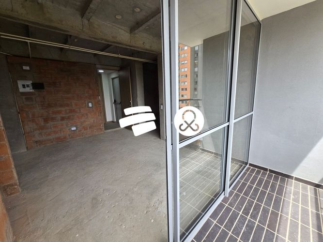 Apartamento de 3 alcobas en venta en Madera, Bello, 70 m² · foto 5 de 24