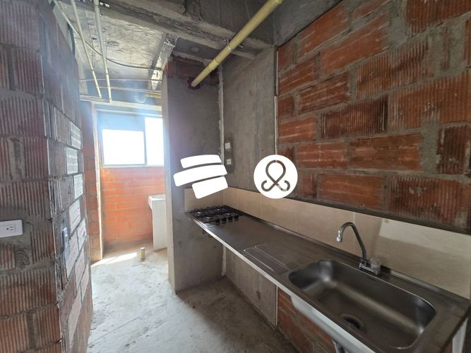 Apartamento de 3 alcobas en venta en Madera, Bello, 70 m² · foto 9 de 24