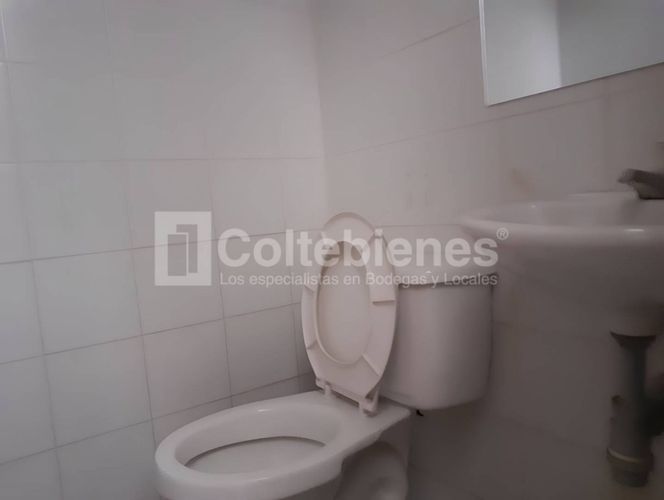 Local en arriendo en El Poblado, Medellín, 3506 m² · foto 7 de 14
