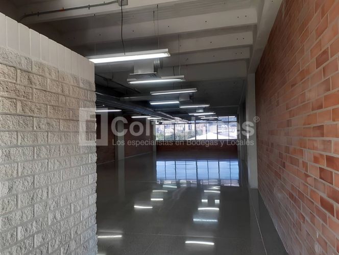 Local en arriendo en El Poblado, Medellín, 3506 m² · foto 8 de 14