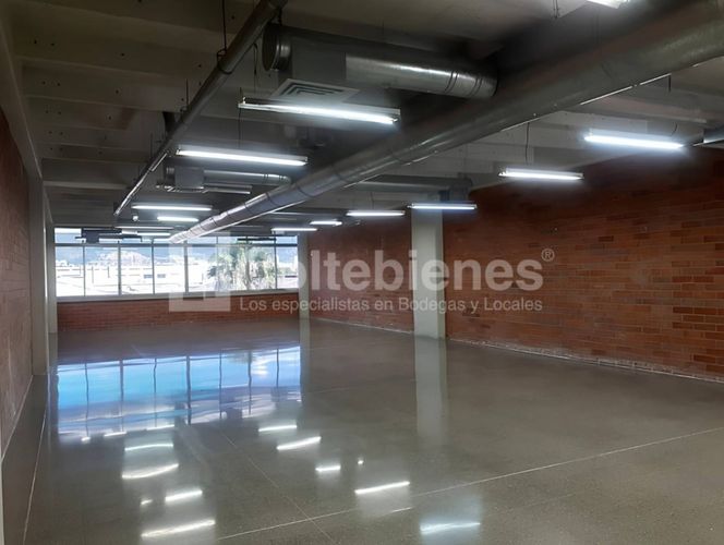 Local en arriendo en El Poblado, Medellín, 3506 m² · foto 9 de 14