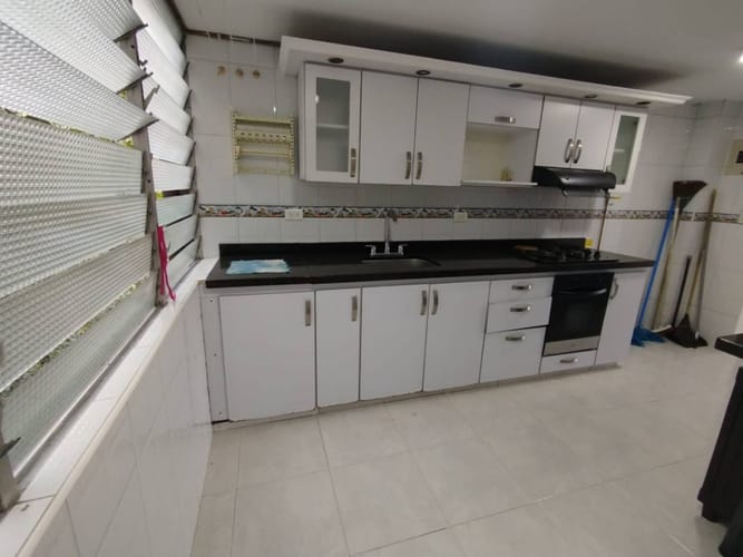 Apartamento de 3 alcobas en arriendo en Laureles, Medellín, 90 m² · foto 4 de 16