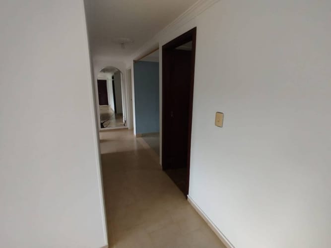 Apartamento de 3 alcobas en arriendo en Laureles, Medellín, 90 m² · foto 6 de 16