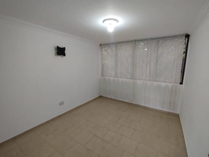 Apartamento de 3 alcobas en arriendo en Laureles, Medellín, 90 m² · foto 12 de 16