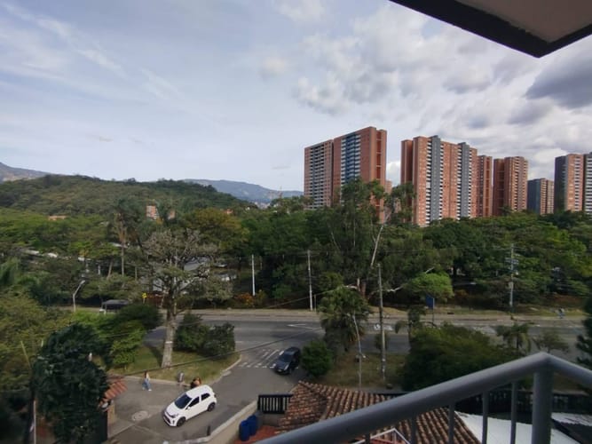 Apartamento de 3 alcobas en arriendo en Laureles, Medellín, 90 m² · foto 16 de 16