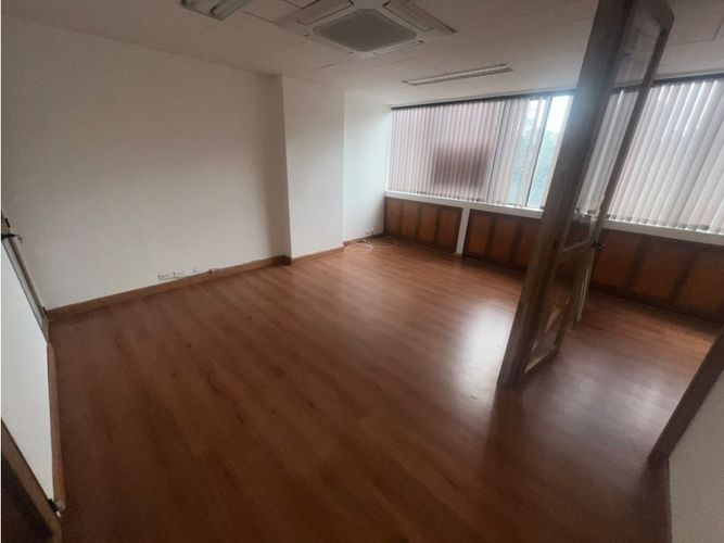 Oficina en arriendo en Noel, Medellín, 38 m² · foto 3 de 7