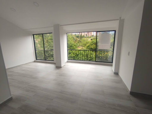 3BR Apartment in Loma del Escobero (136 m²) - 3