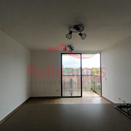 Apartamento de 3 alcobas en arriendo en San Jose, El Carmen de Viboral, 53 m² · foto 2 de 15