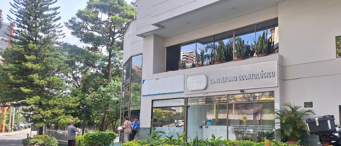 Local en venta en Manila, Medellín, 96 m² · foto 9 de 11