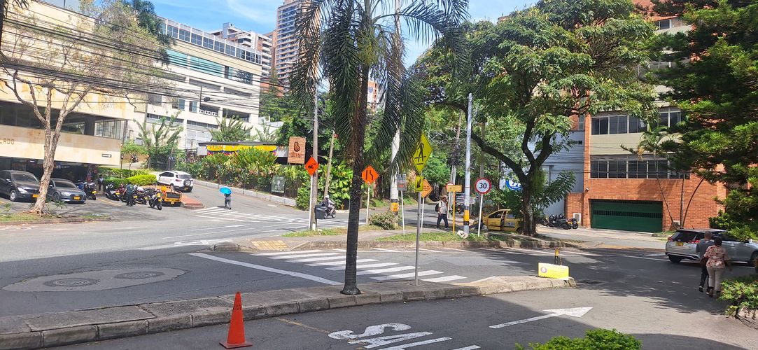Local en venta en Manila, Medellín, 96 m² · foto 11 de 11
