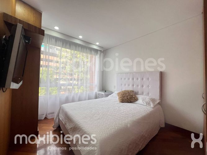 Apartamento de 2 alcobas en arriendo en El Tesoro, Medellín, 158 m² · foto 16 de 24
