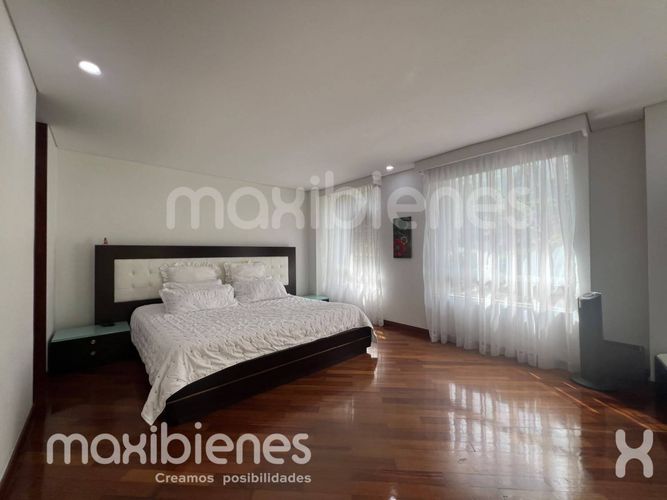 Apartamento de 2 alcobas en arriendo en El Tesoro, Medellín, 158 m² · foto 17 de 24