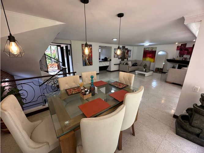 Casa de 4 alcobas en venta en Escobero, Medellín, 275 m² · foto 3 de 18