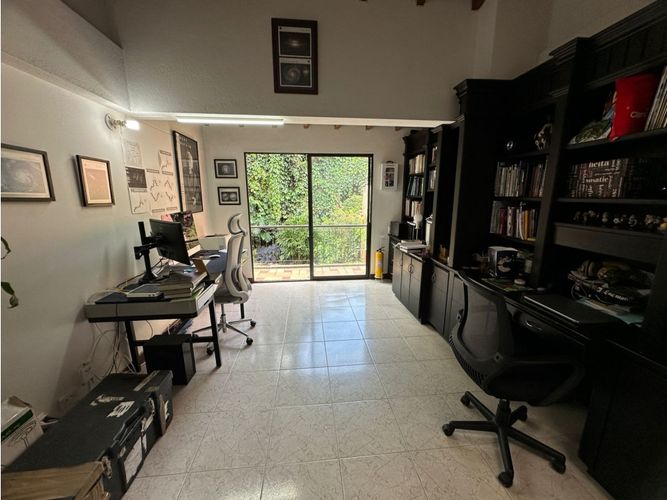 Casa de 4 alcobas en venta en Escobero, Medellín, 275 m² · foto 8 de 18