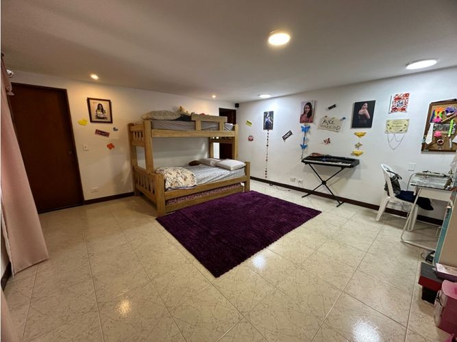 Casa de 4 alcobas en venta en Escobero, Medellín, 275 m² · foto 10 de 18
