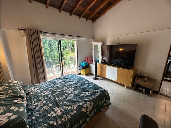 Casa de 4 alcobas en venta en Escobero, Medellín, 275 m² · foto 11 de 18