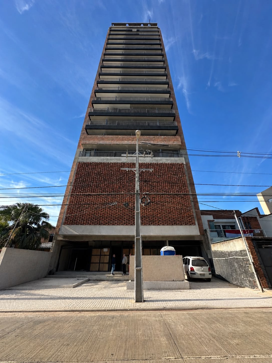DEPARTAMENTO CON COCHERA SOBRE AVENIDA MOLAS LOPEZ CERCA DEL SHOPPPING DEL SOL | EJE CORPORATIVO DE ASUNCIÓN 2026 INVERSION INMOBILIARIA EN PARAGUAY — foto 3