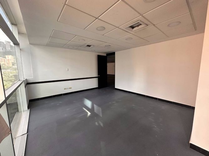 Oficina en arriendo en Ciudad Del Río, Medellín, 507 m² · foto 13 de 16