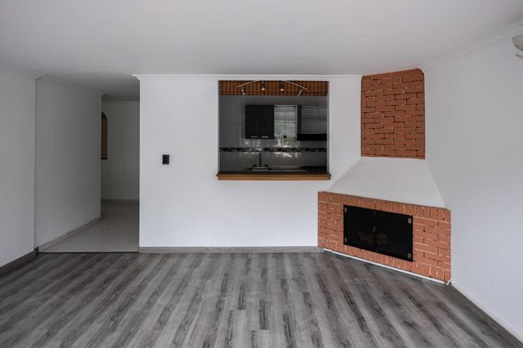 Apartamento de 2 alcobas en venta en Cedritos, Bogotá, 99 m² · foto 2 de 20