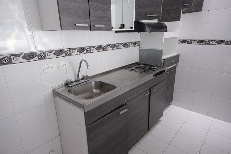 Apartamento de 2 alcobas en venta en Cedritos, Bogotá, 99 m² · foto 5 de 20