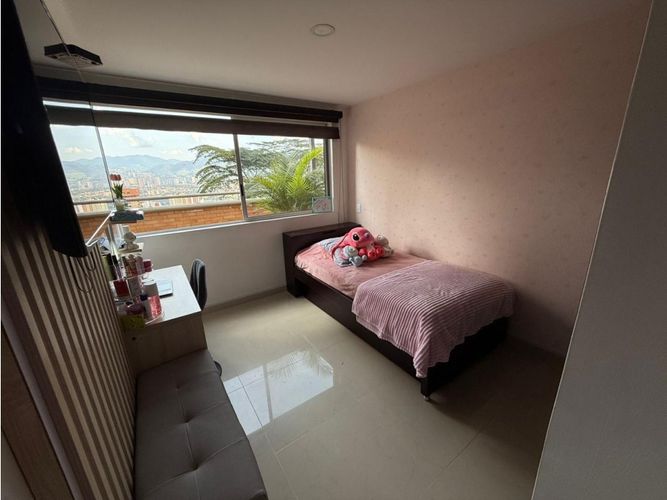 Apartamento de 3 alcobas en venta en La Barquereña, Sabaneta, 142 m² · foto 9 de 21