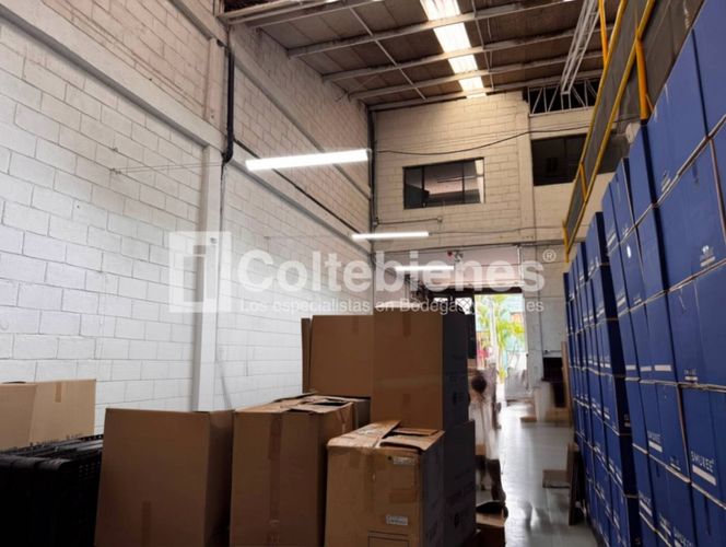 Bodega en arriendo en La Aldea, La Estrella, 415 m² · foto 2 de 21