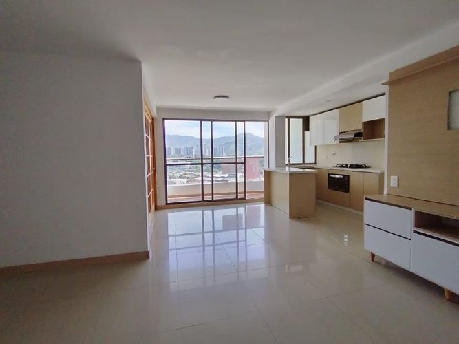 Apartamento de 3 alcobas en arriendo en Las Lomitas, Sabaneta, 74 m² · foto 5 de 24