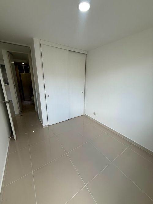 Apartamento de 3 alcobas en arriendo en Ciudad Del Río, Medellín, 80 m² · foto 10 de 14
