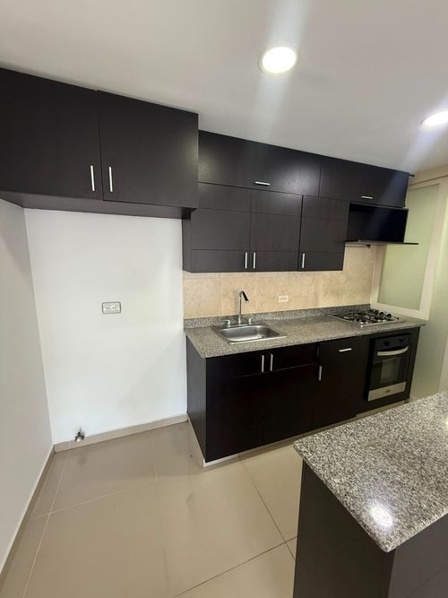 Apartamento de 3 alcobas en arriendo en Ciudad Del Río, Medellín, 80 m² · foto 12 de 14