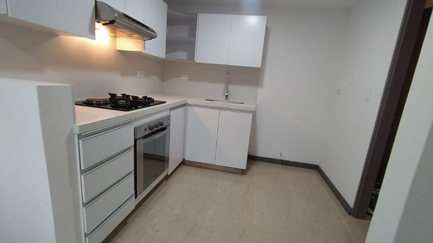 Apartamento de 3 alcobas en arriendo en La Frontera, Medellín, 106 m² · foto 2 de 14