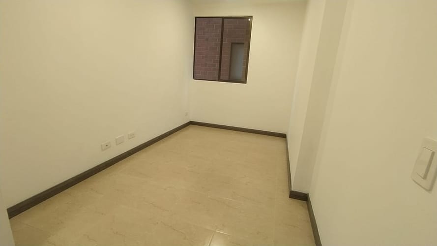 Apartamento de 3 alcobas en arriendo en La Frontera, Medellín, 106 m² · foto 7 de 14