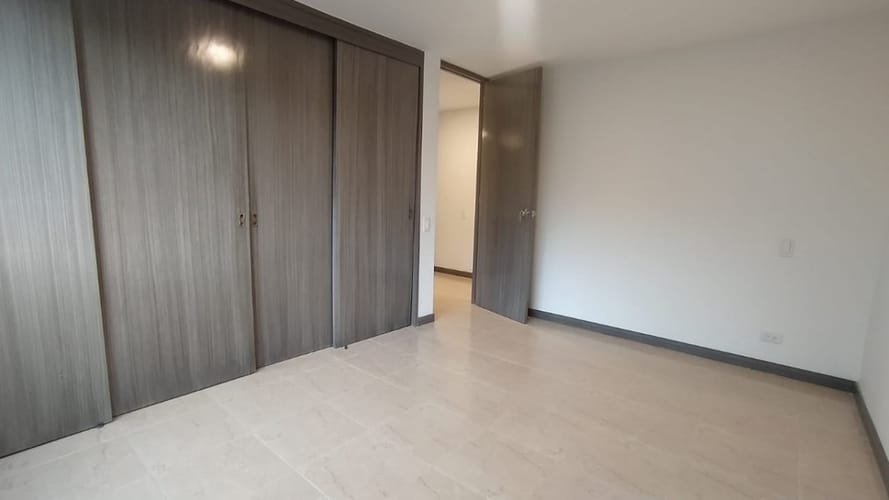 Apartamento de 3 alcobas en arriendo en La Frontera, Medellín, 106 m² · foto 11 de 14