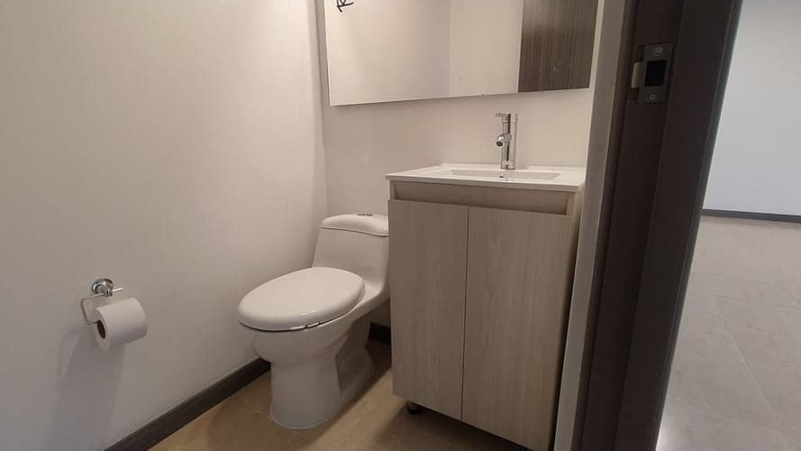 Apartamento de 3 alcobas en arriendo en La Frontera, Medellín, 106 m² · foto 14 de 14