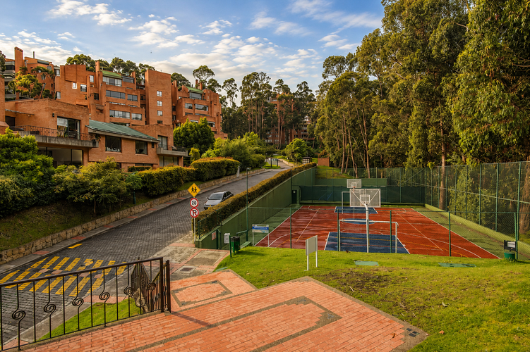 Apartamento de 4 alcobas en arriendo en Bosques Del Marques, Bogotá, 350 m² · foto 14 de 17